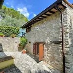 Vila Exclusive Spoleto Country Park Pool Park Activities Mountain View Sleeps 28