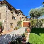 Willa Exclusive Spoleto Country Park Pool Park Activities Mountain View Sleeps 28 *