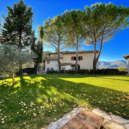 Exclusive Spoleto Country Park Pool Park Activities Mountain View Sleeps 28 Villa *