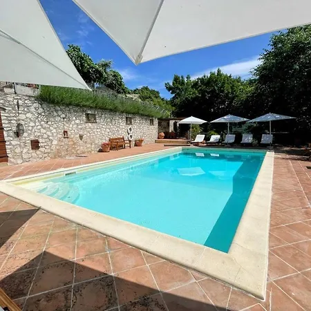 Villa Exclusive Spoleto Country Park Pool Park Activities Mountain View Sleeps 28 *