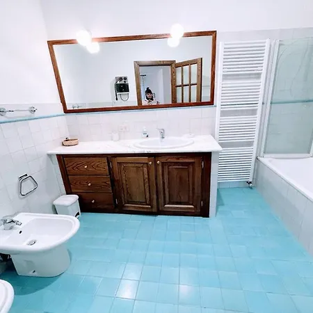 Villa Exclusive Spoleto Country Park Pool Park Activities Mountain View Sleeps 28 Acquaiura