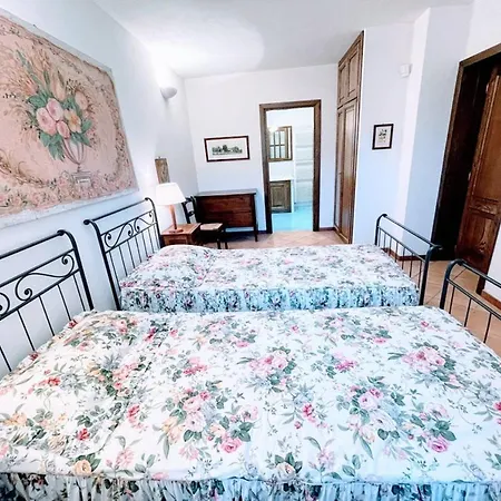Exclusive Spoleto Country Park Pool Park - Sleeps 25