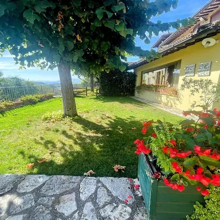 Exclusive Spoleto Country Park Pool Park - Sleeps 25 Acquaiura