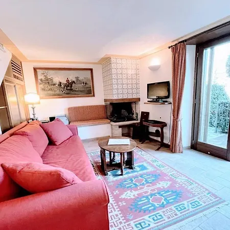 Exclusive Spoleto Country Park Pool Park - Sleeps 25 *