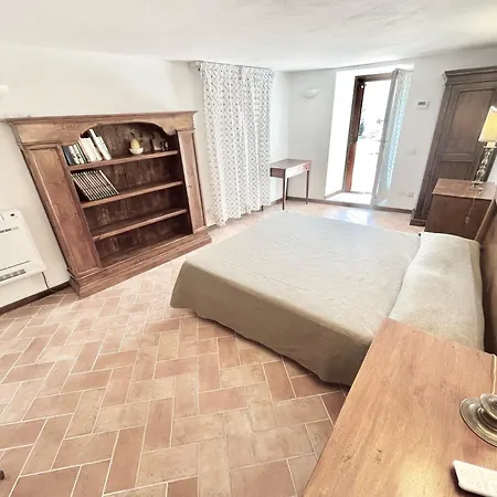 Villa Exclusive Spoleto Country Park Pool Park Activities Mountain View Sleeps 28 Acquaiura