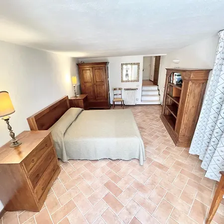Exclusive Spoleto Country Park Pool Park - Sleeps 25 *