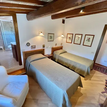 Spoleto Country Park Sleeps 30 빌라