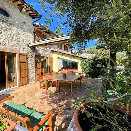 Spoleto Country Park Sleeps 30 * 애쿠아이우라