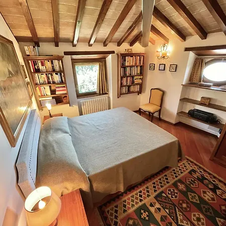 Spoleto Country Park Sleeps 30 애쿠아이우라