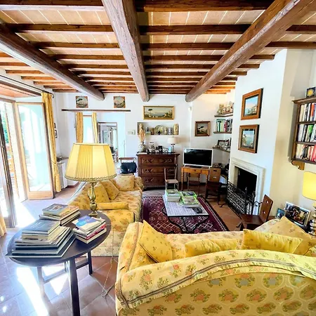 빌라 Spoleto Country Park Sleeps 30
